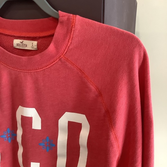Hollister Coral Red Crewneck Sweatshirt Size S | HCO Logo | Classic Y2K Prep - Picture 2 of 15